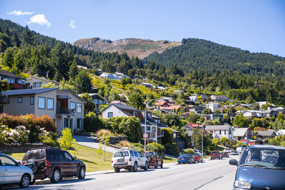 Minimum numbers in Queenstown